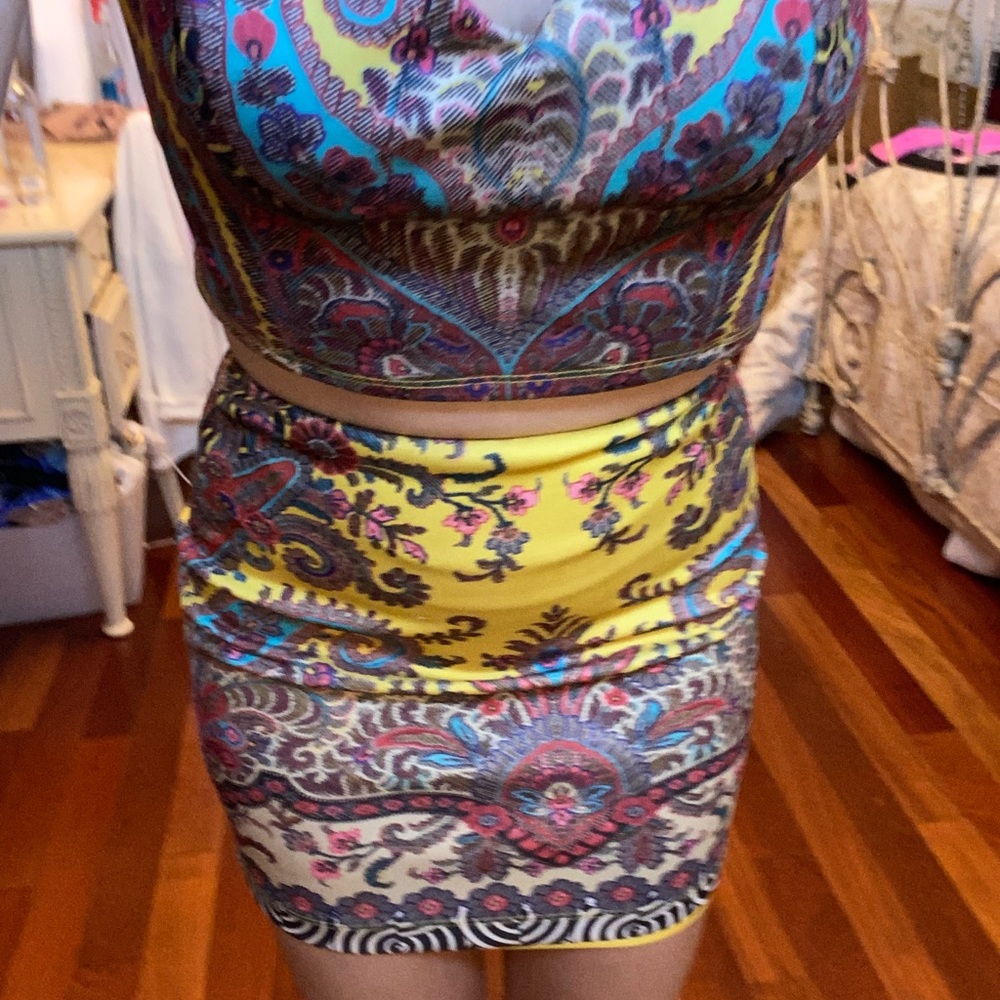 Bebe Two Piece Set - Picture 3 of 7